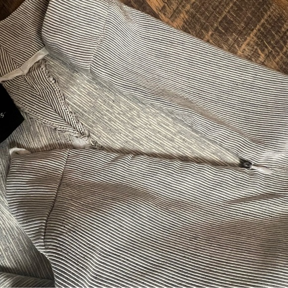 Akris wool and silk pin striped pants, size 10 - Picture 4 of 7